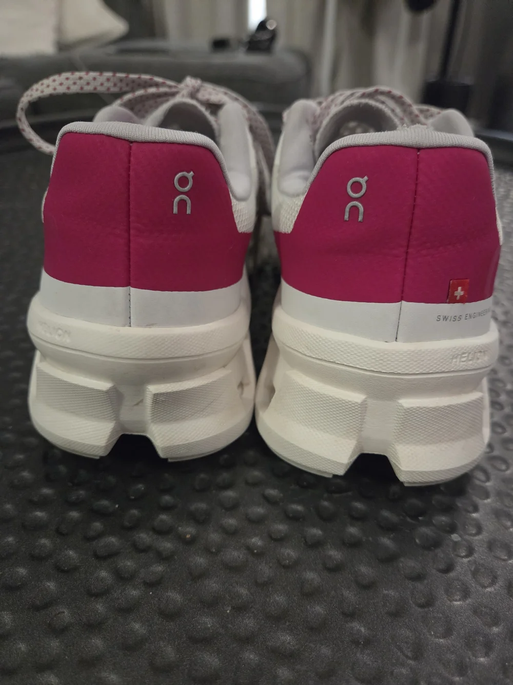 On Running Women's Light Gray Sneakers with Pink Accents